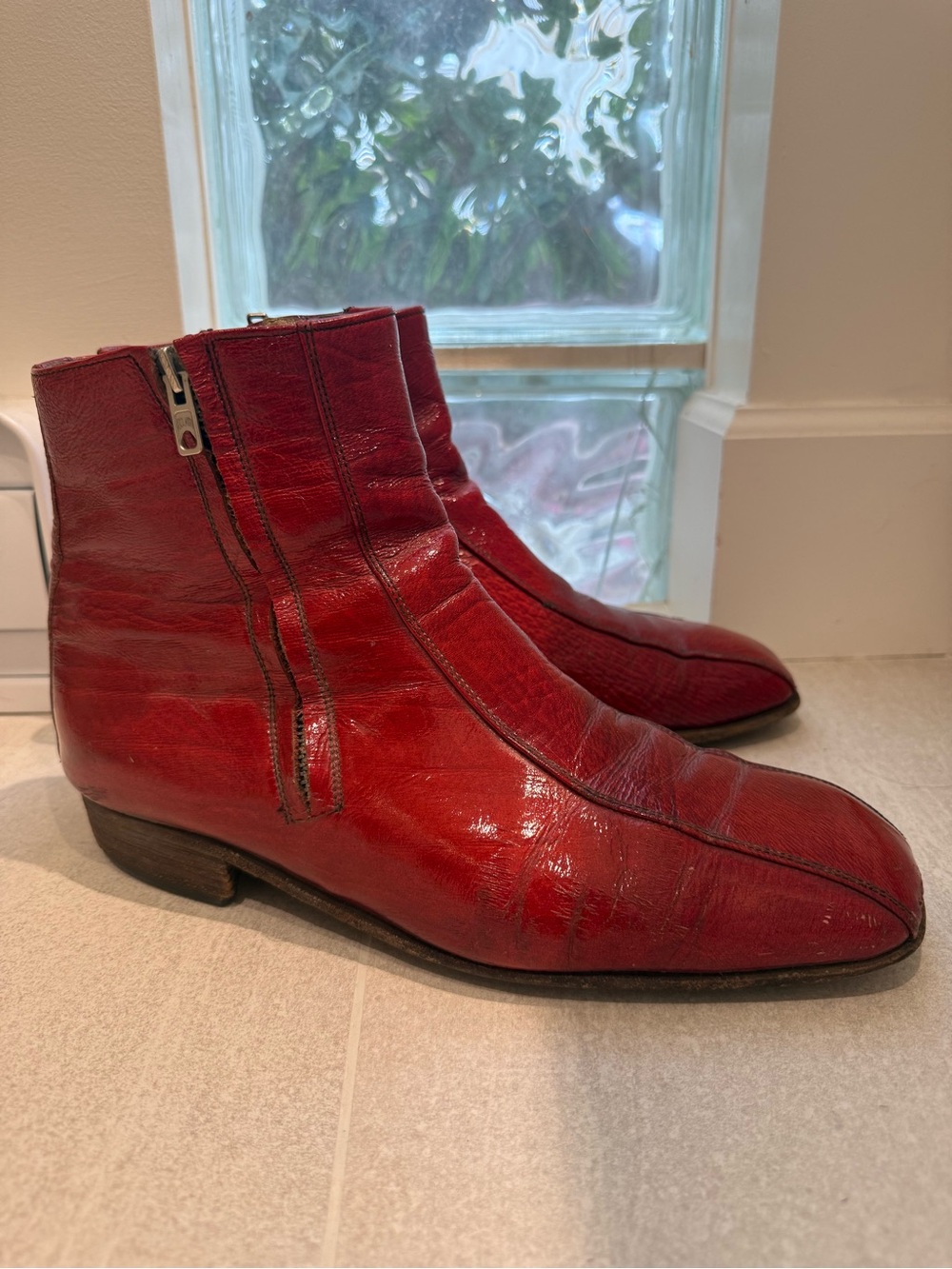 Men’s 1960s/1970s Red Patent leather boots